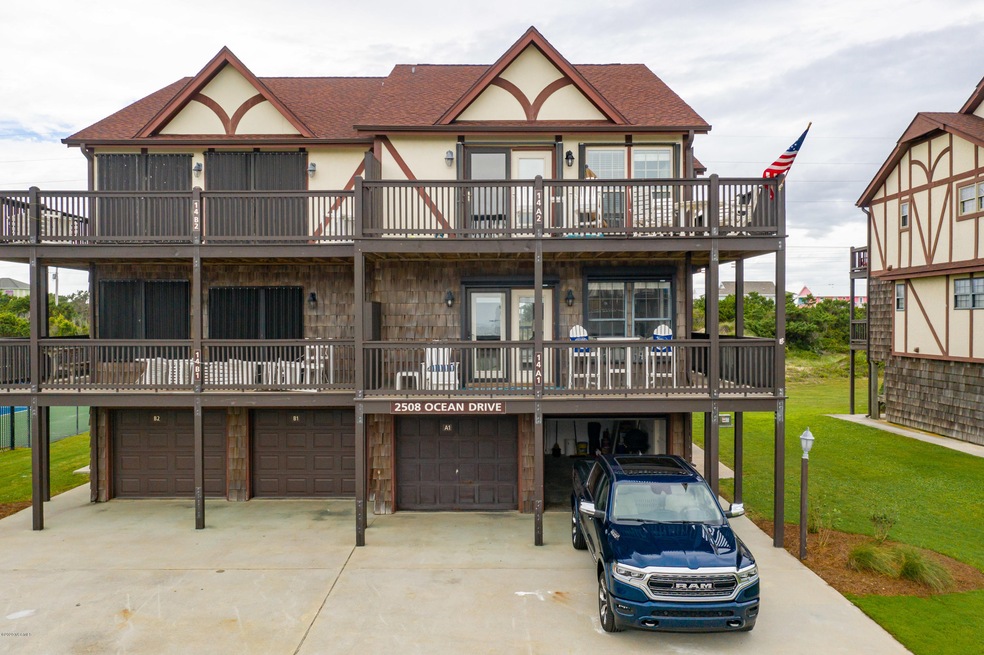 2508 Ocean Dr-26