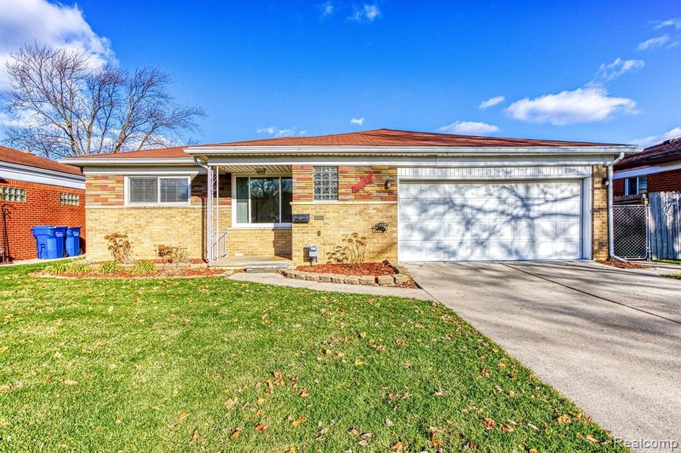 13305 Champaign Ave, Warren, MI 48089 - photo 1