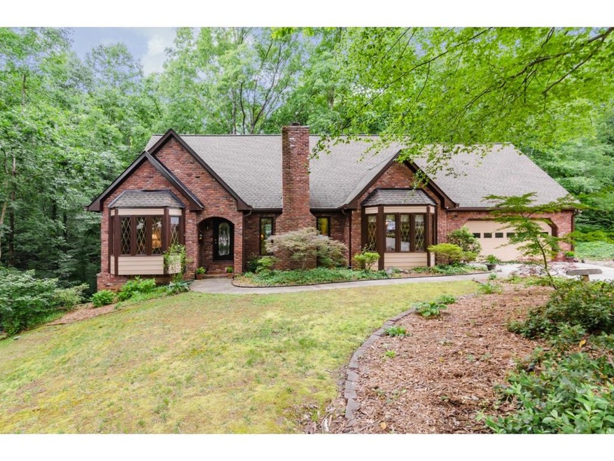 Spacious Chimney Springs Tudor