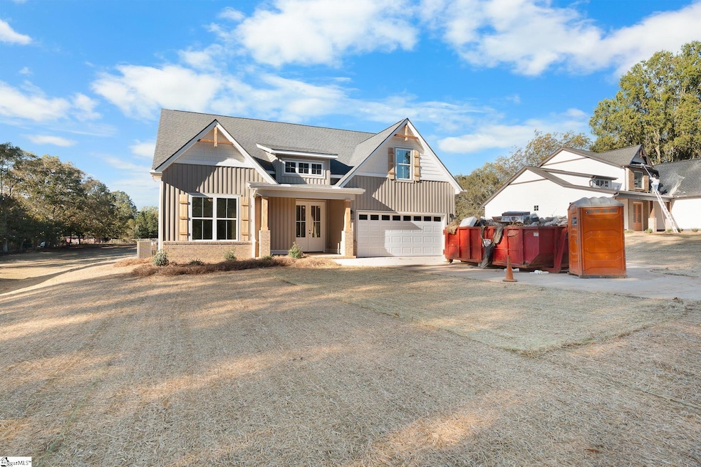 767 Cherokee Rd, Pelzer, SC 29669 - photo 1