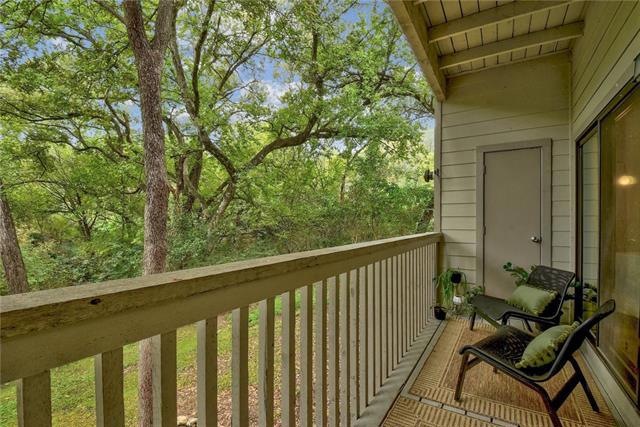 Private peaceful creekside setting