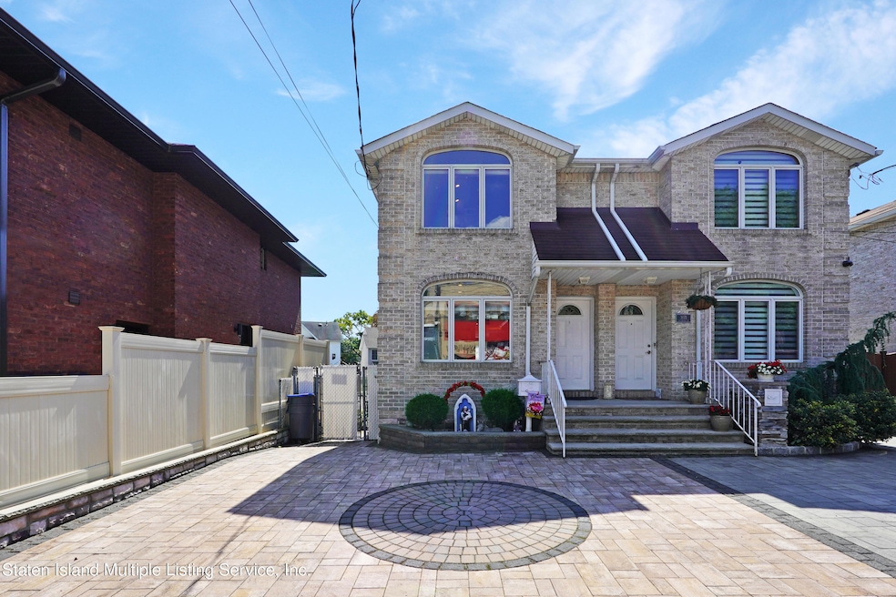 3072 Richmond Rd, Staten Island, NY 10306 - photo 1