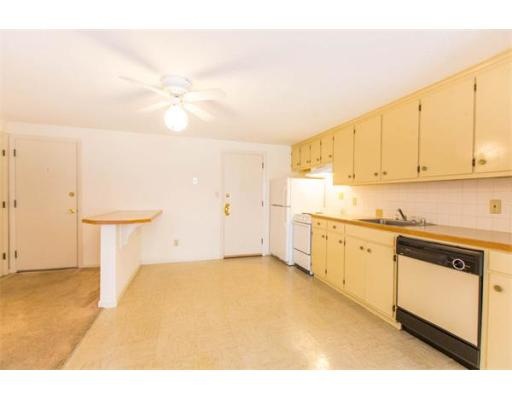 125 Littleton Rd unit 4, Ayer, MA 01432 - photo 1