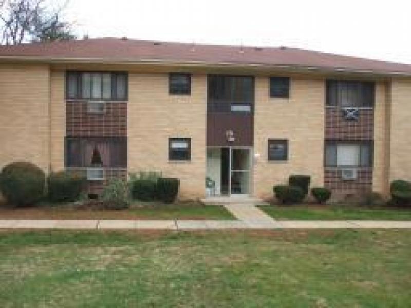 401 U S 22 unit 46C, North Plainfield, NJ 07060 - photo 1