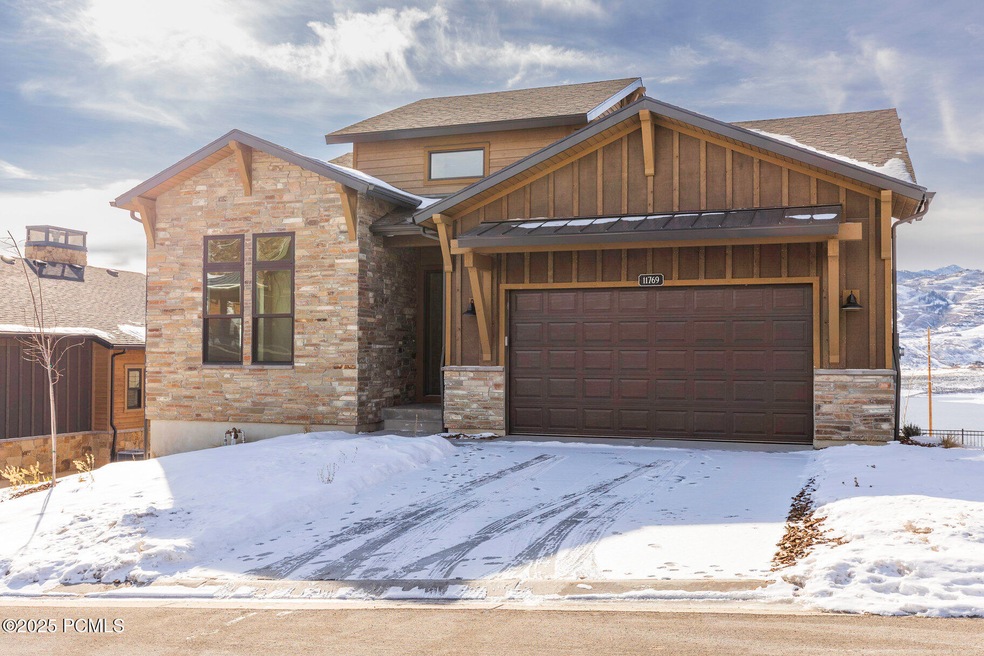 Pending $2,075,000 • Co-Listing Agent