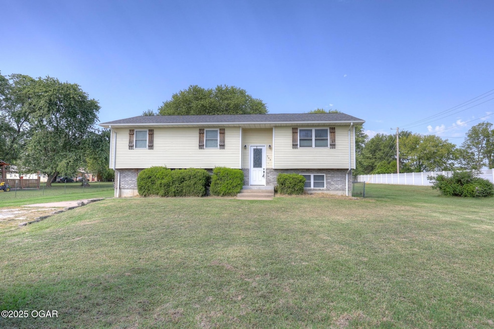 For Sale $279,500 • Co-Listing Agent