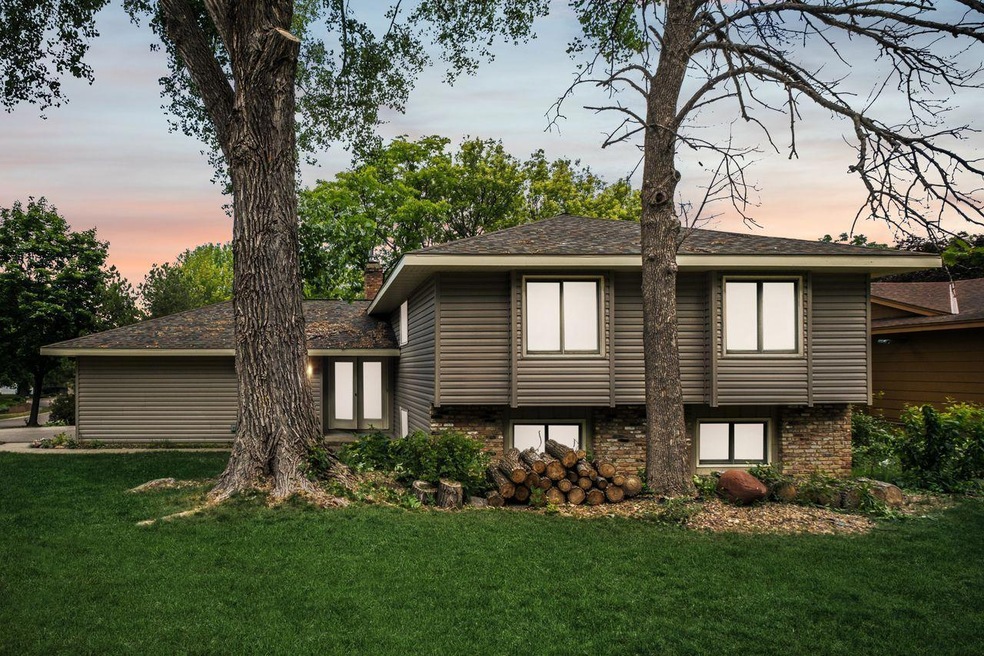 13990 Holyoke Path, Saint Paul, MN 55124 MLS NST6392365