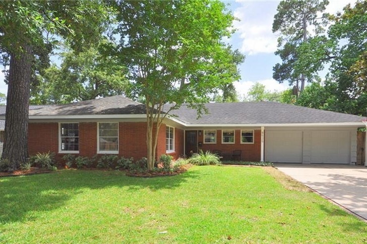 8525 Panatella Dr, Houston, TX 77055 - photo 1