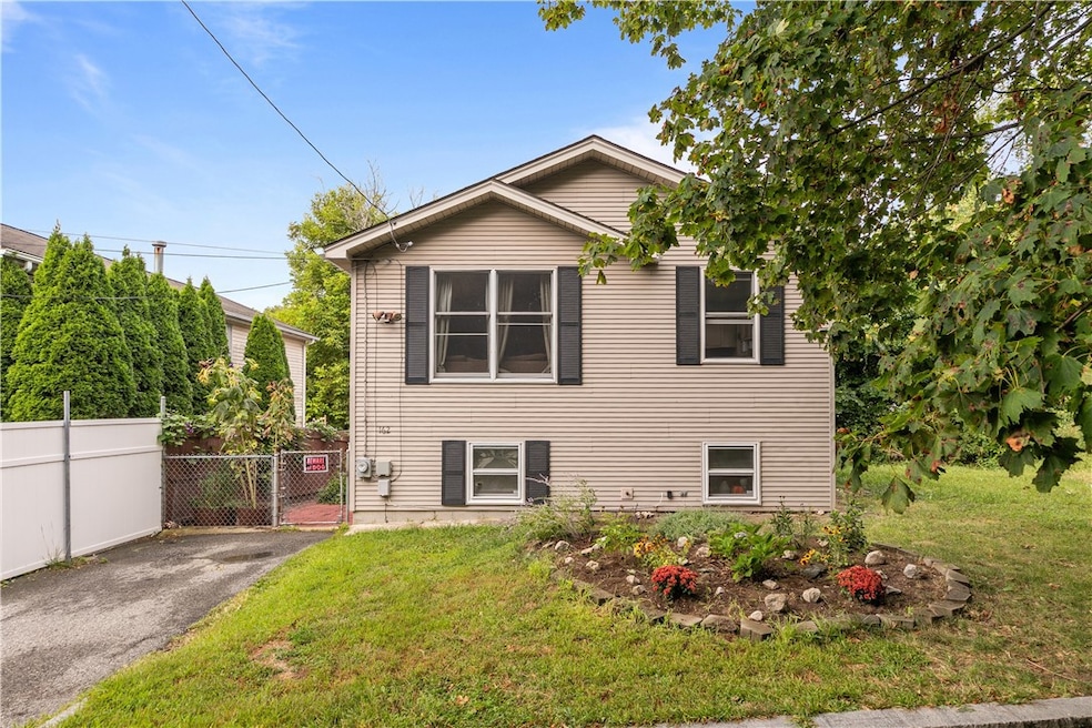 162 Rushmore Ave, Providence, RI 02909 - photo 1