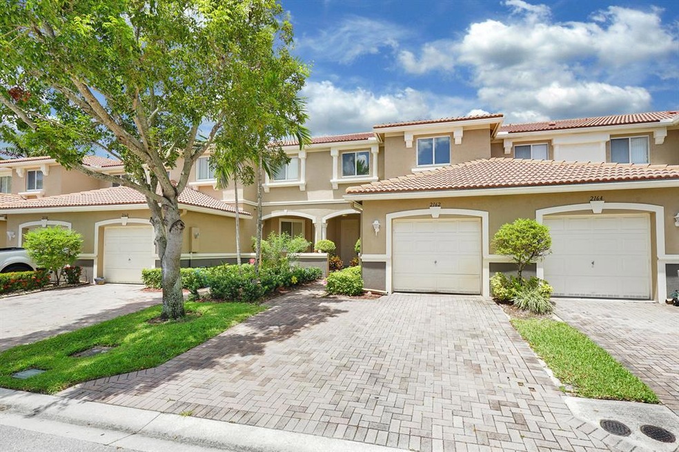 2162 Oakmont Dr, Riviera Beach, FL 33404 - photo 1