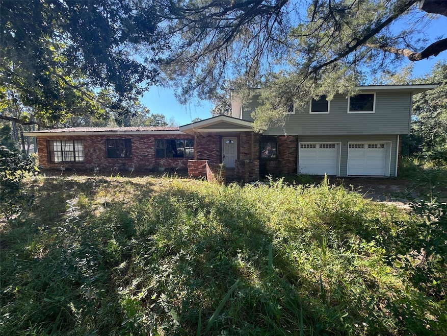 1106 NE 8th Ave, Crystal River, FL 34428 - photo 1