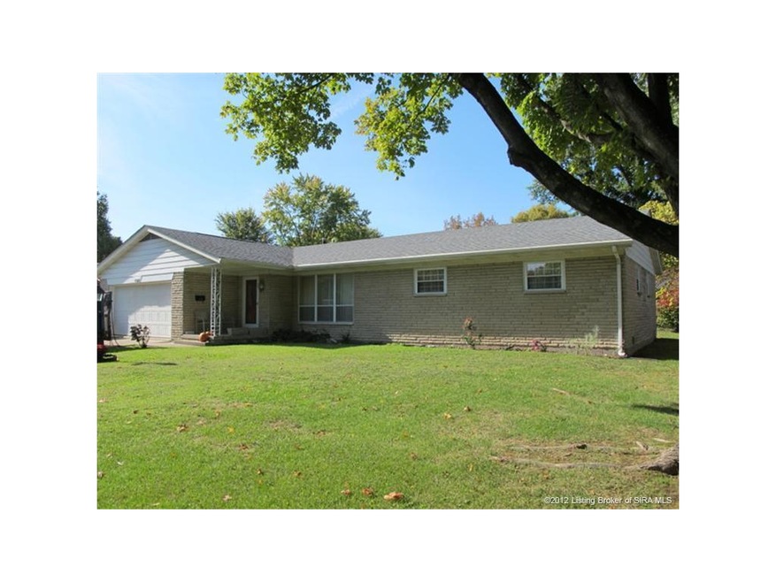 3309 Deerwood Dr, New Albany, IN 47150 - photo 1