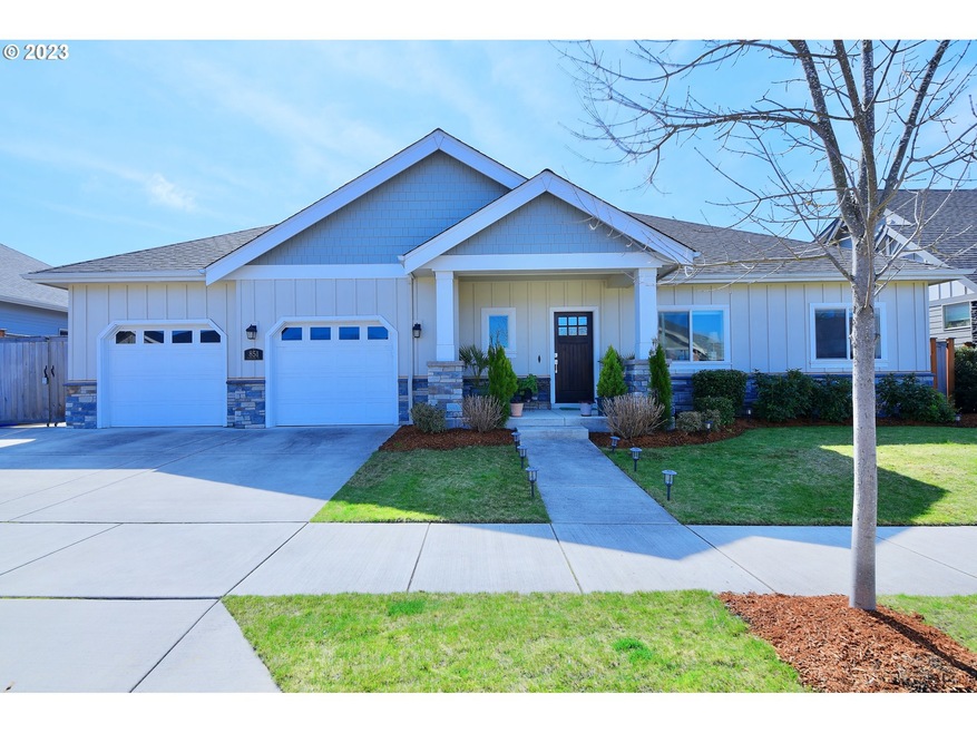 Sold $713,000 • Co-Listing Agent