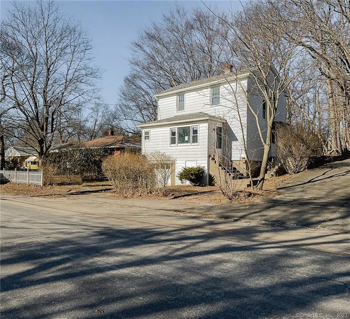 41 Courtland Ave, Waterbury, CT 06705 - photo 1