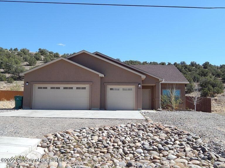 7025 Laurie St, Farmington, NM 87401 - photo 1