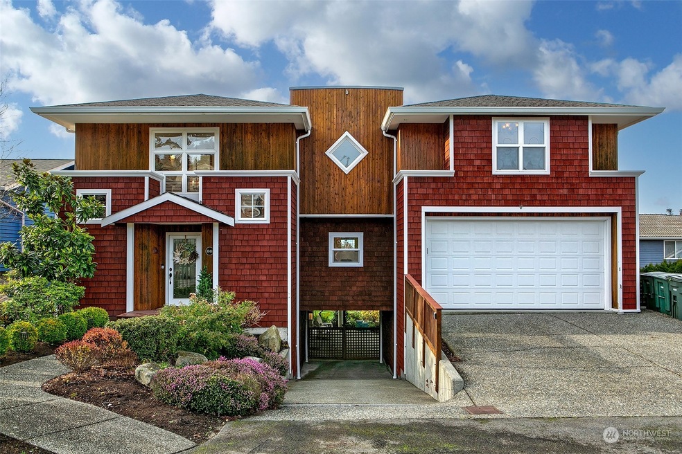 1046 7th Ave S, Edmonds, WA 98020 - photo 1