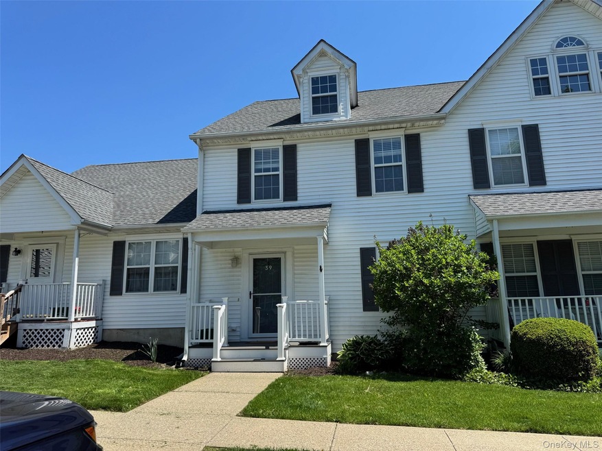 39 Nathan Pierce Ct, Pawling, NY 12564 - photo 1