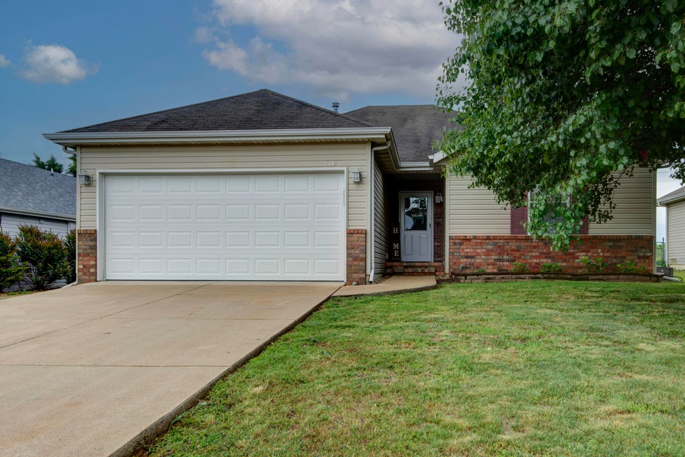 889 S Hickory Ln, Nixa, MO 65714 - photo 1