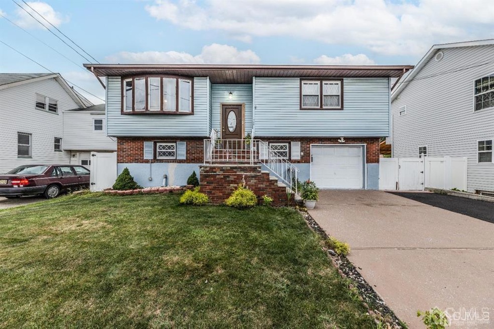 109 Frederick St, Carteret, NJ 07008 - photo 1