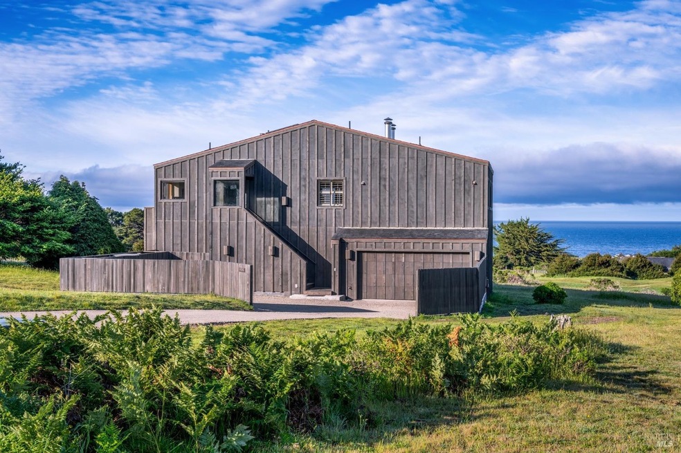 Sold $1,600,000 • Co-Listing Agent