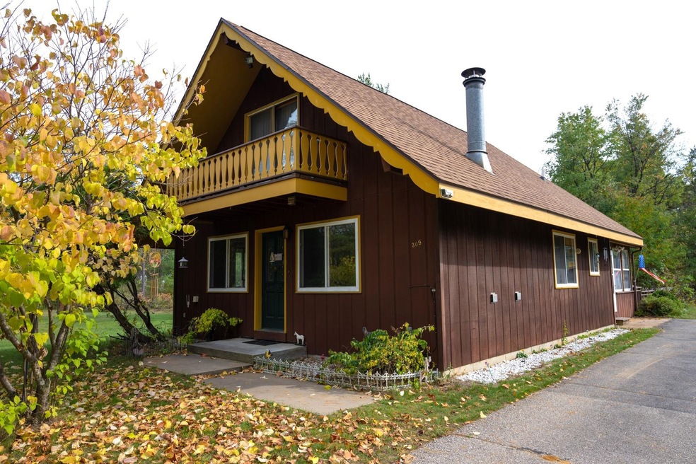 309 W 13th St, Necedah, WI 54646 MLS 1965186