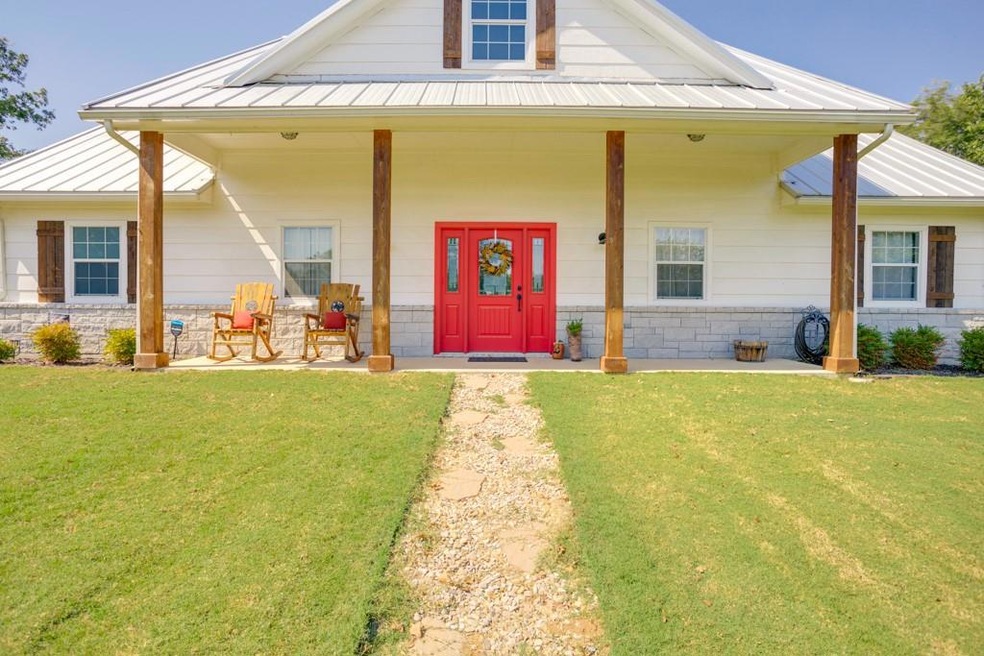 1655 Zion Hill Loop, Weatherford, TX 76088 - photo 1