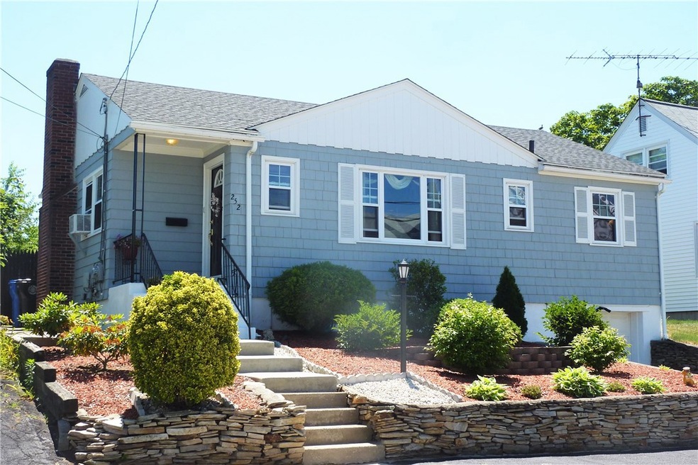 252 Magnolia St, Cranston, RI 02910 - photo 1