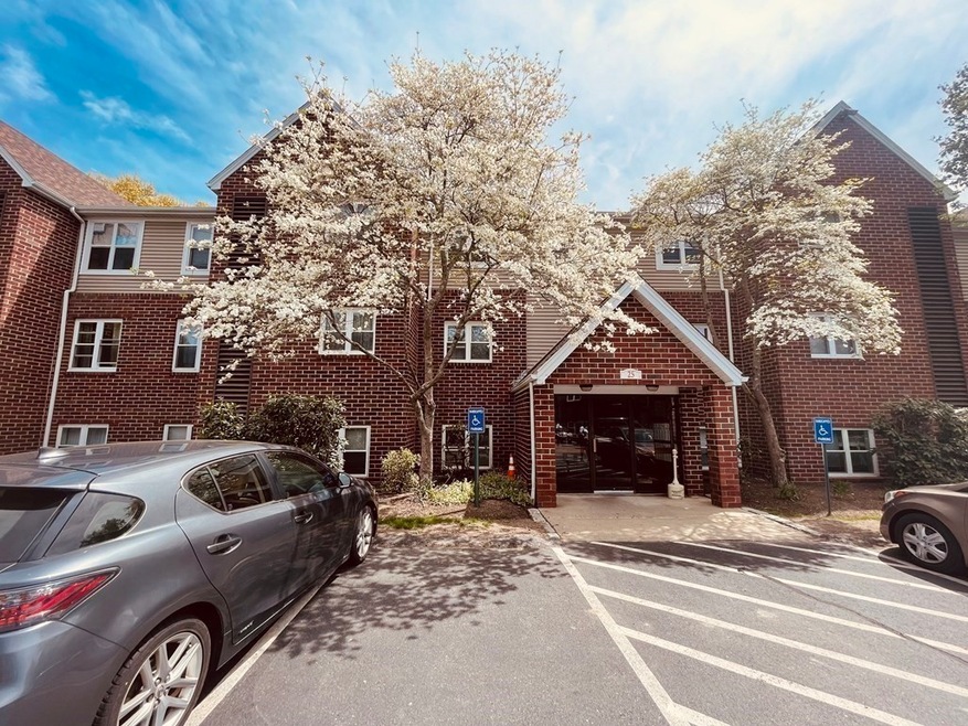 25 Longworth Ave unit 12, Brockton, MA 02301 - photo 1