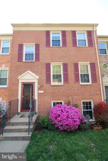 2948 Waterford Ct, Vienna, VA 22181 - photo 1