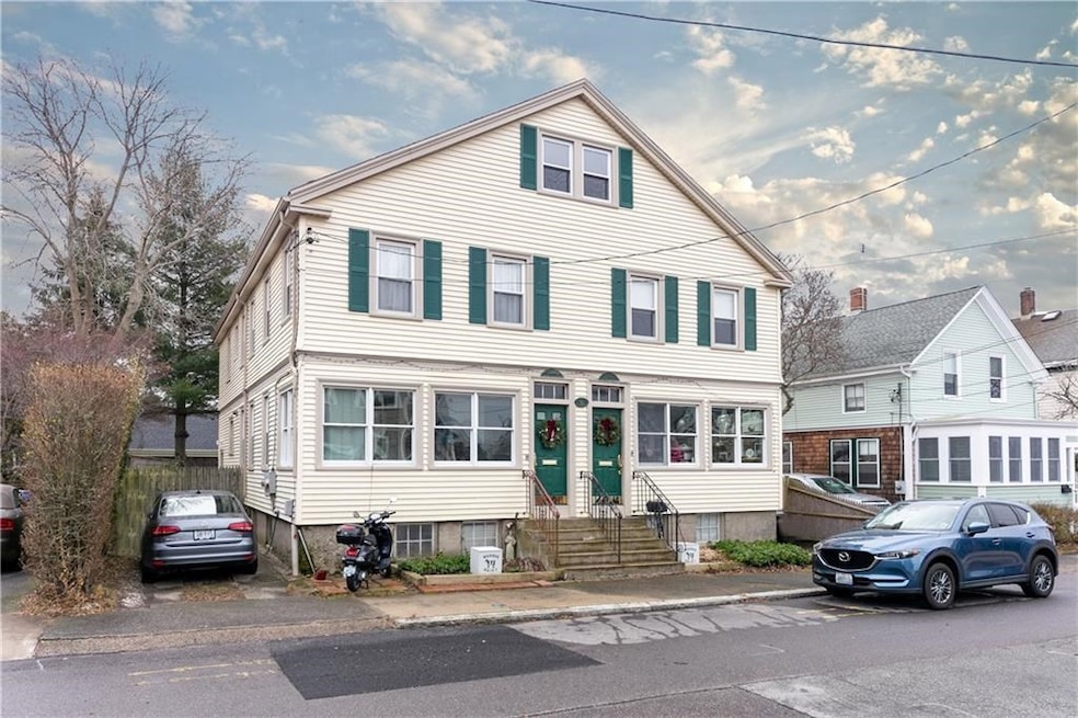 61 E Bowery St, Newport, RI 02840 - photo 1