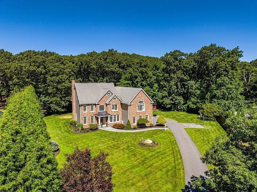 9 Settlers Rd, Shrewsbury, MA 01545 - photo 1