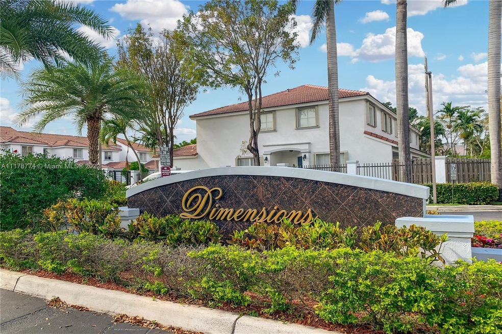 4848 NW 116th Ct, Doral, FL 33178 - photo 1