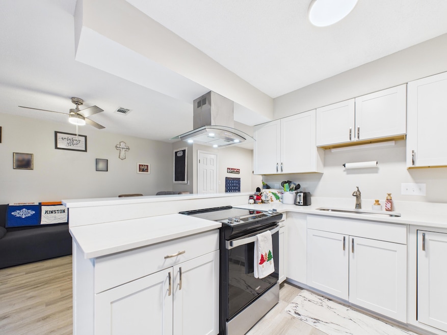 For Rent $1,900/month