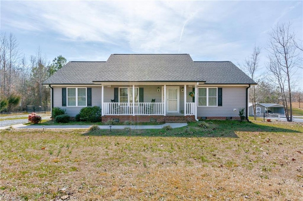 439 Dawson Miller Rd, Asheboro, NC 27205 - photo 1