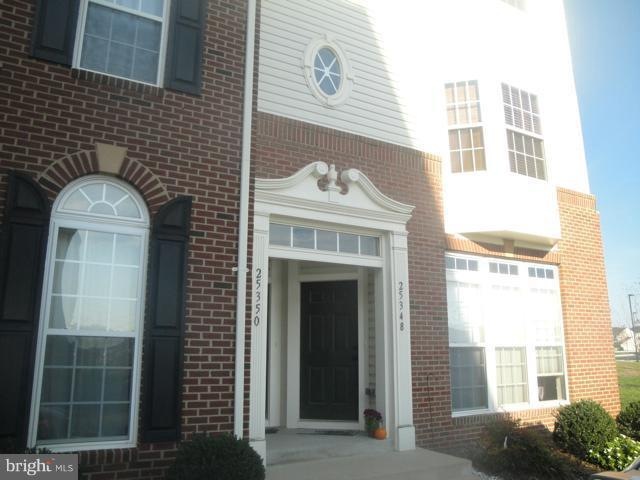 25348 Curiosity Square unit 11E, Aldie, VA 20105 - photo 1