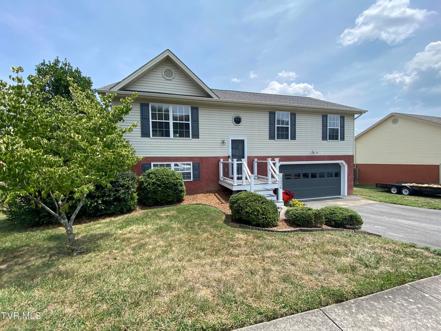 1326 Meadow Creek Ln, Jonesborough, TN 37659 - photo 1