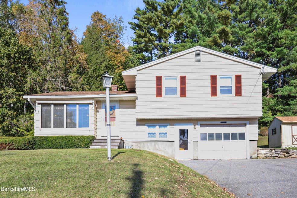 Under Contract $299,900