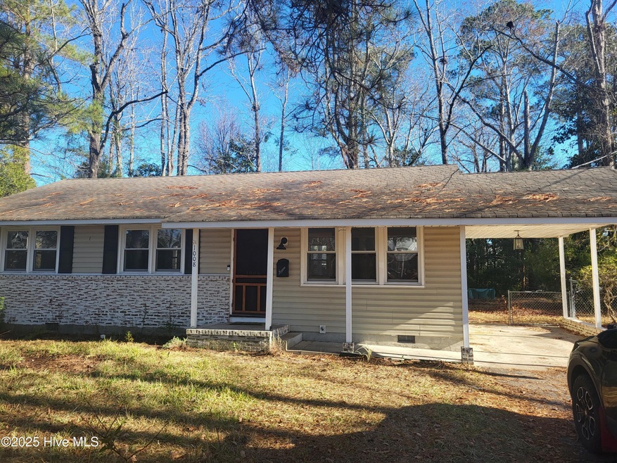 1008 Hendricks Ave, Jacksonville, NC 28540 - photo 1