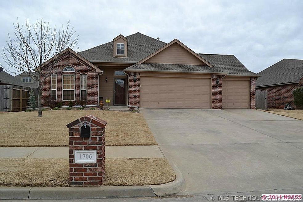 1706 W 119th St S, Jenks, OK 74037 - photo 1
