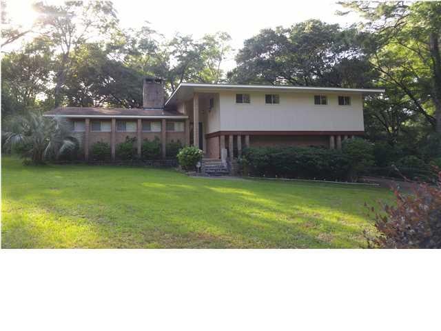 602 Montclaire Way, Mobile, AL 36609  Estate size 
