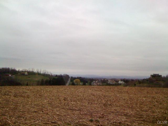 4724 Scheidys Rd, Coplay, PA 18037 - photo 1