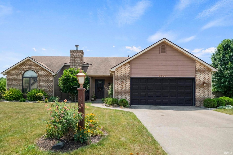 9329 White Shell Dr, Fort Wayne, IN 46804 - photo 1