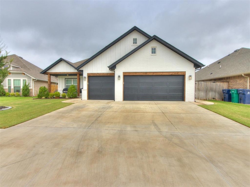 11033 NW 20th Terrace, Yukon, OK 73099 - photo 1