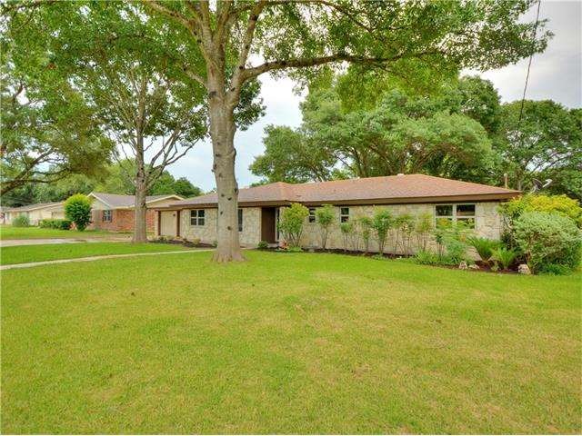 1364 Hillcrest Dr, New Braunfels, TX 78130 - photo 1