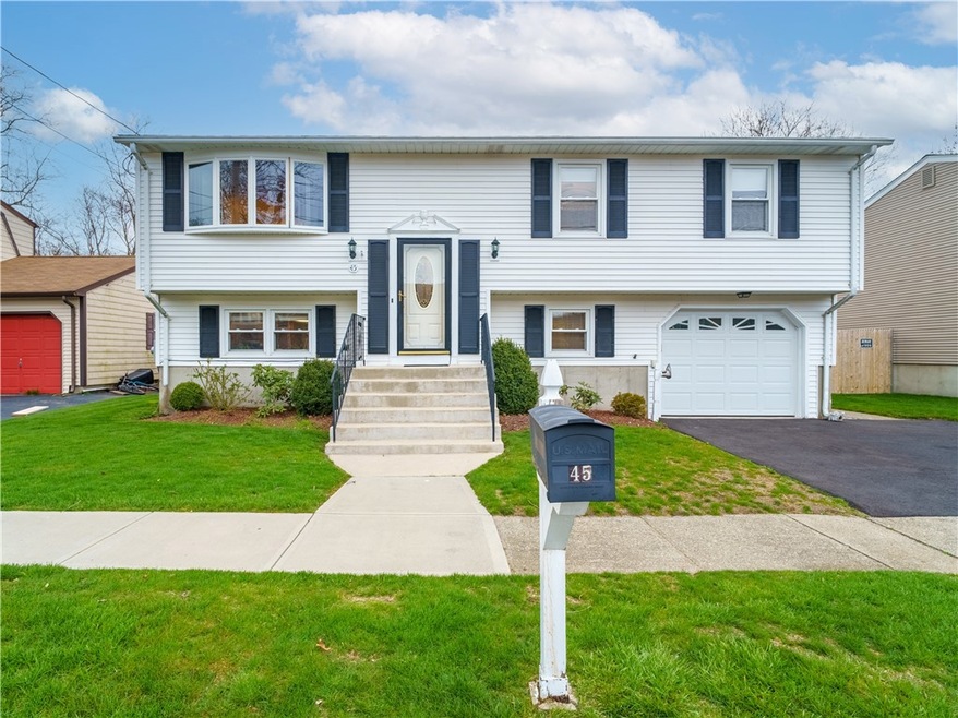 45 Scott Dr, Riverside, RI 02915 - photo 1