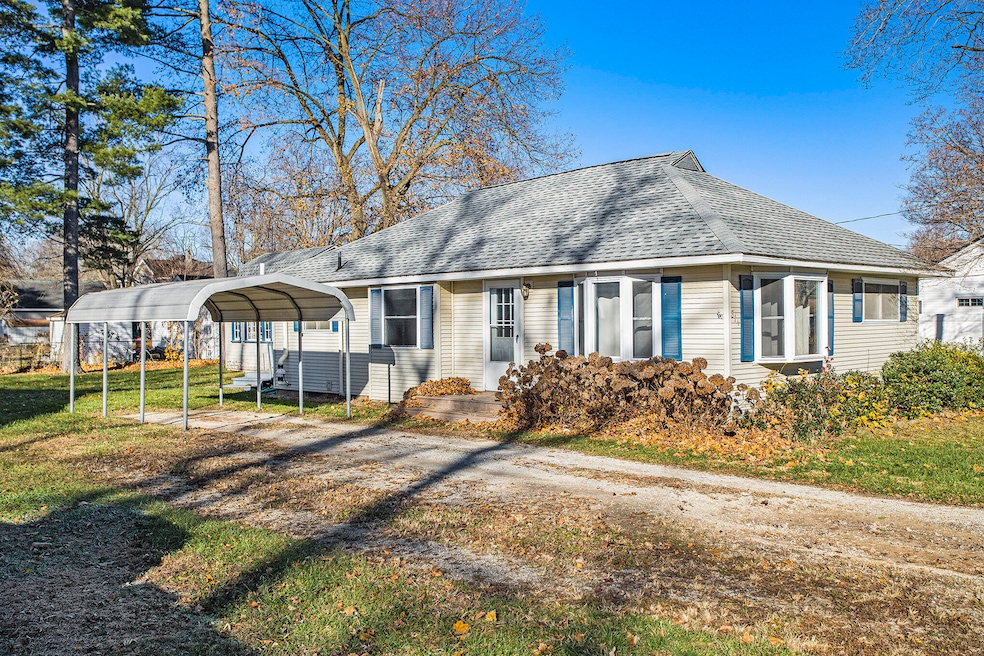 314 S Clark St, Centreville, MI 49032 - photo 1