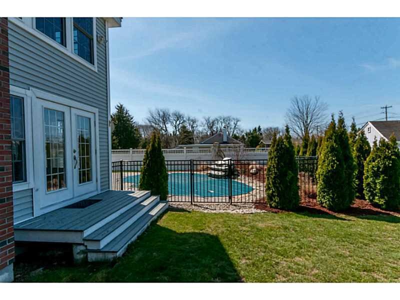 17 Craig St, Charlestown, RI 02813 - photo 1