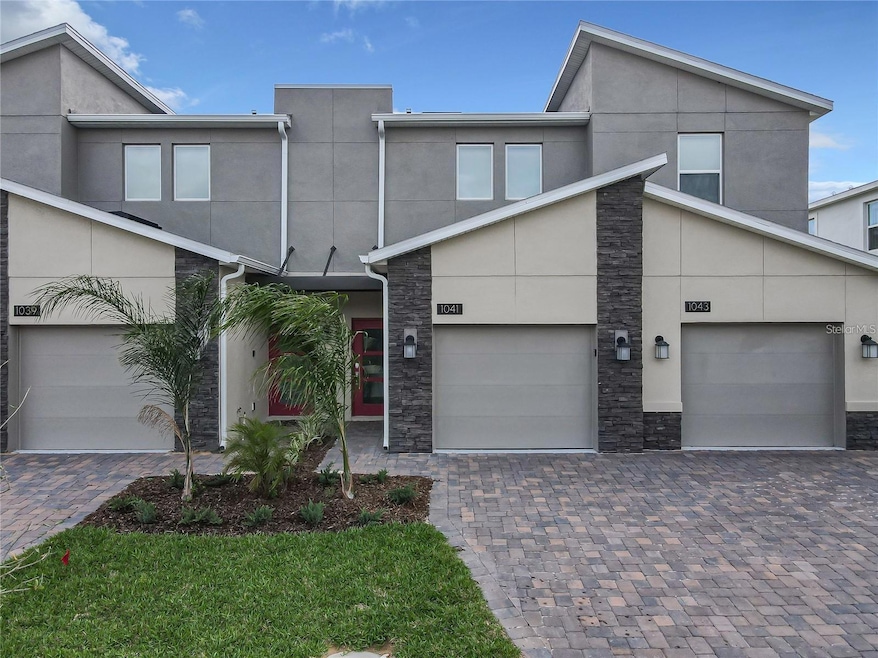 1041 Splash Shot Place unit 1041, Davenport, FL 33896 - photo 1