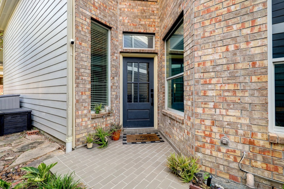 903 Wakefield Dr, Houston, TX 77018 - photo 1