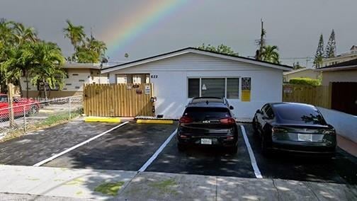 622 NE 6th St unit 1, Hallandale Beach, FL 33009 - photo 1